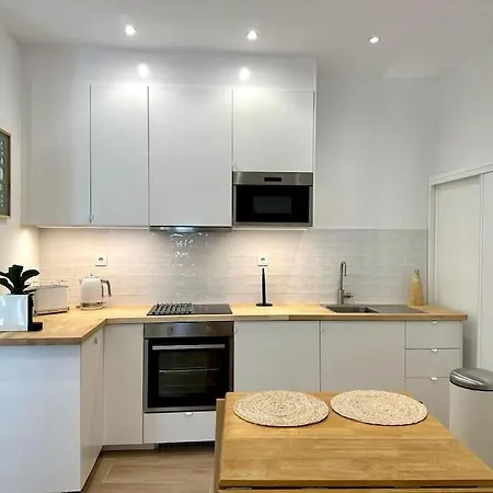 Cute 2 Mins From アパート ナザレ