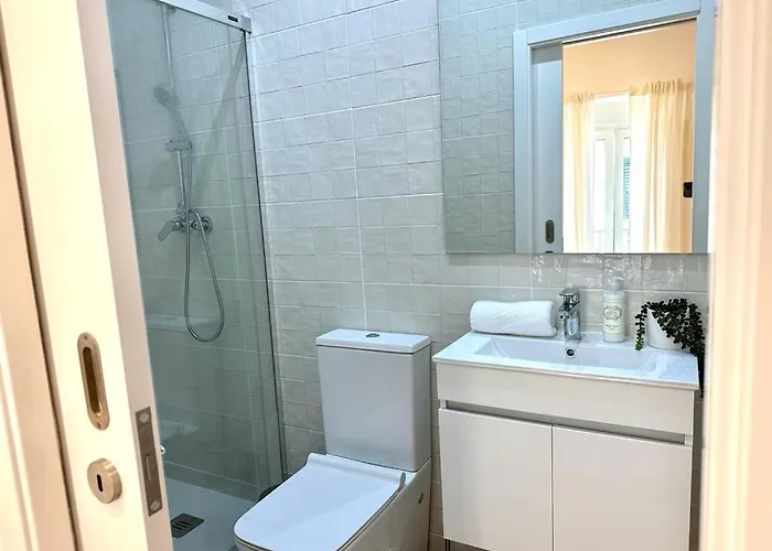 Cute 2 Mins From Nazaré