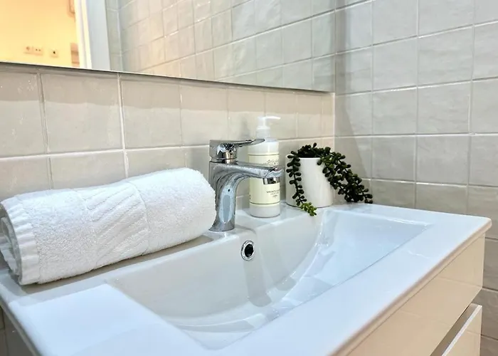 Cute 2 Mins From Apartamento Nazaré